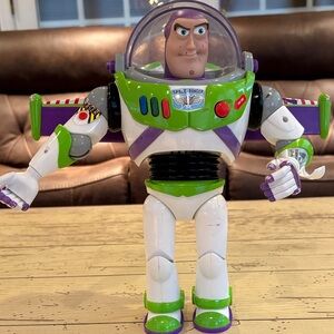 Disney Toy Story Buzz Lightyear Action Figure